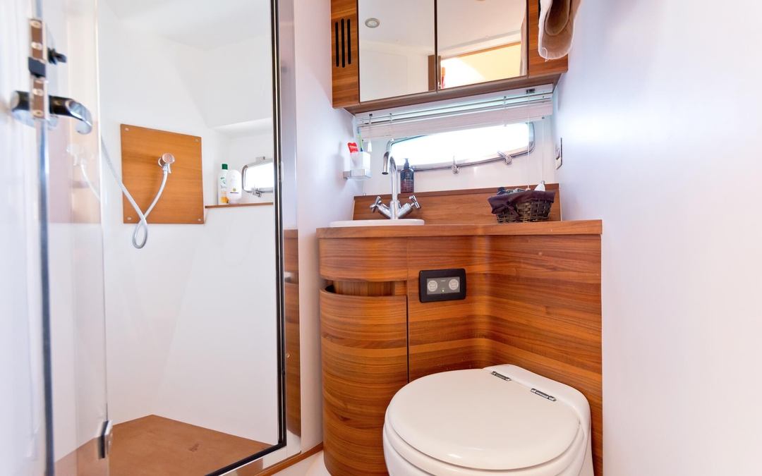 60' Sealine