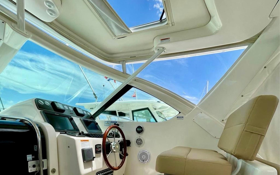 38' Tiara