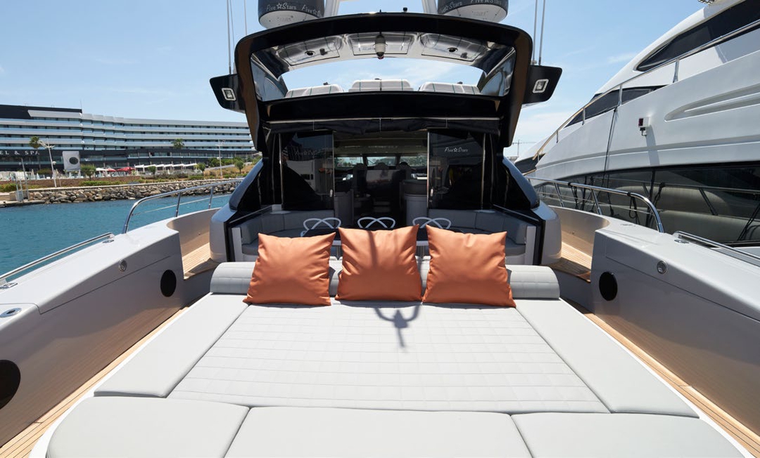 92' Mangusta