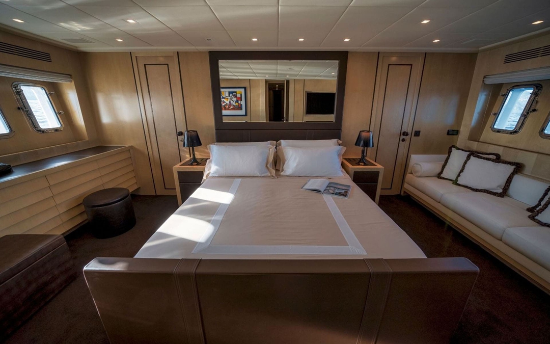 92' Mangusta