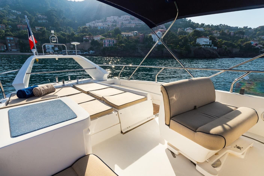 43' Sealine