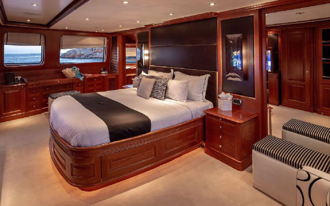 120' Benetti