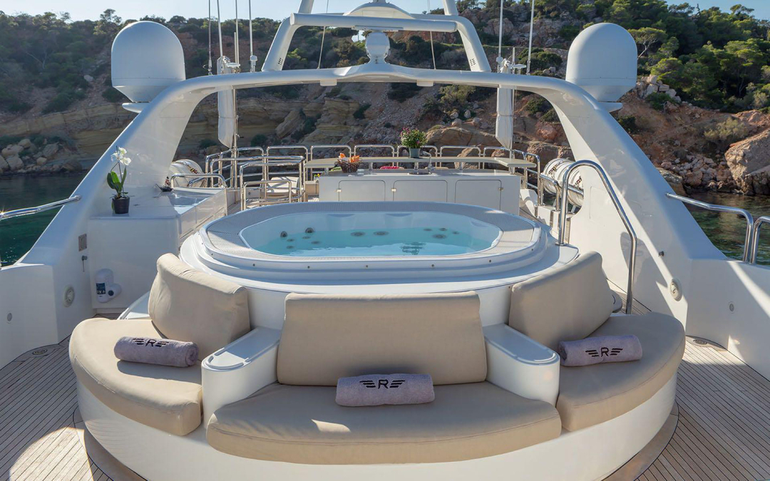 120' Benetti