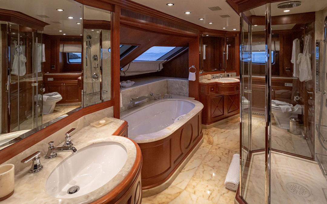 120' Benetti