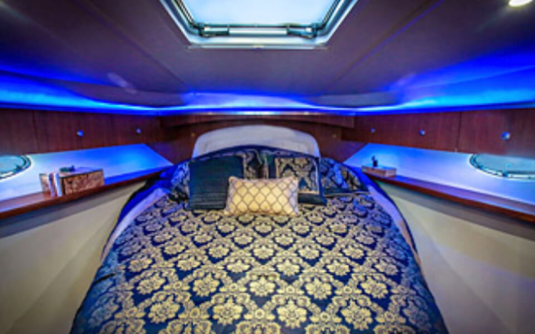 40' Tiara