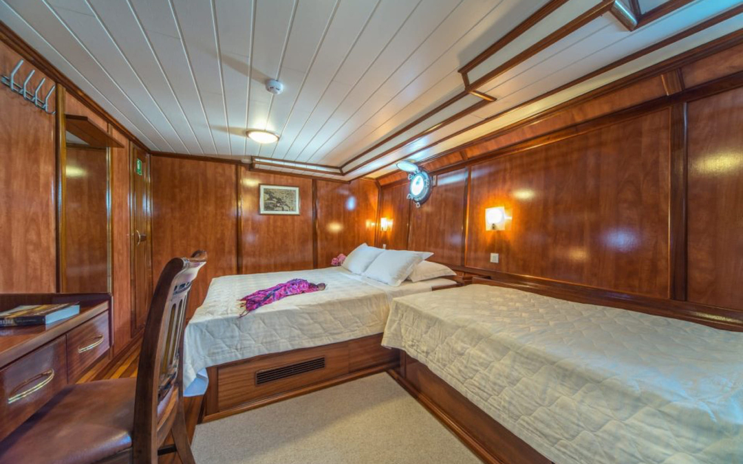 108' Motorsailer