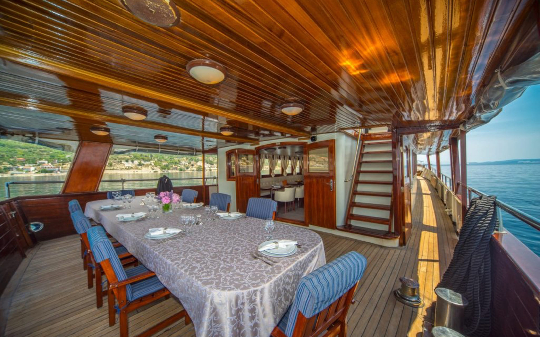 108' Motorsailer