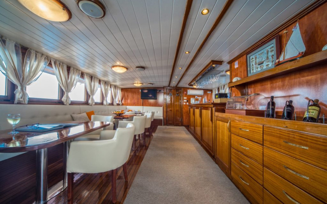 108' Motorsailer