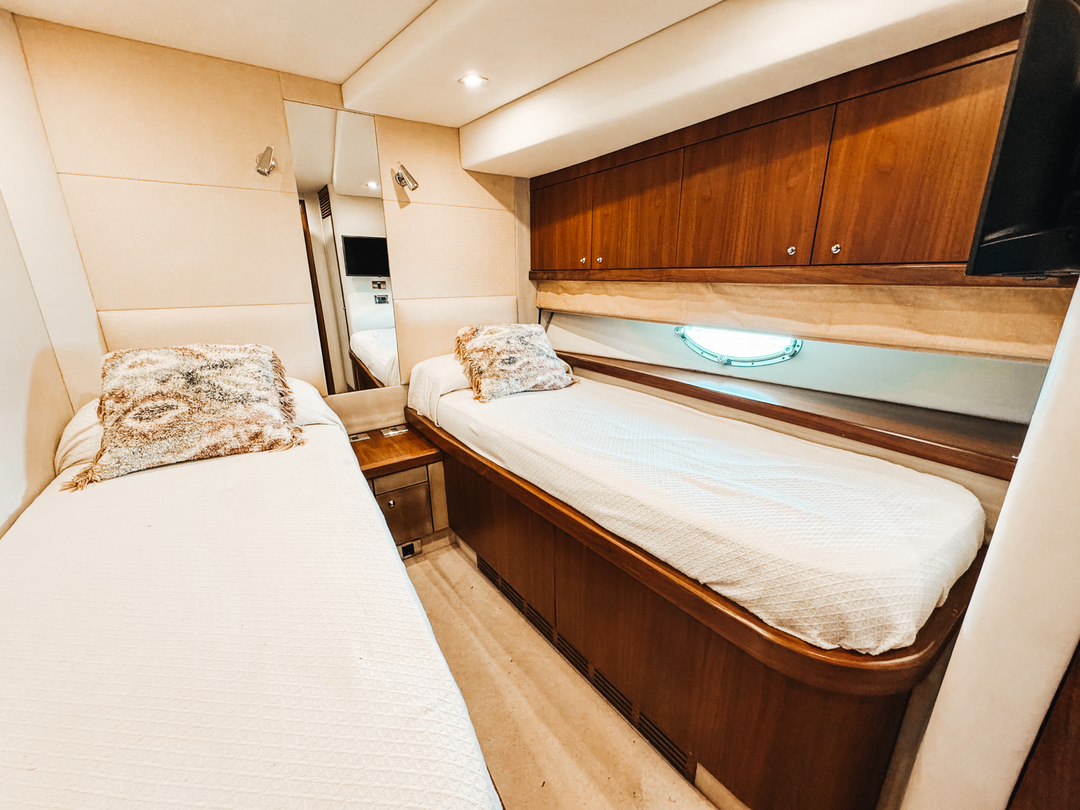 66' Sunseeker