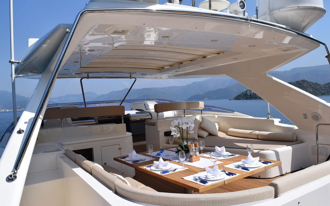 98' Ferretti