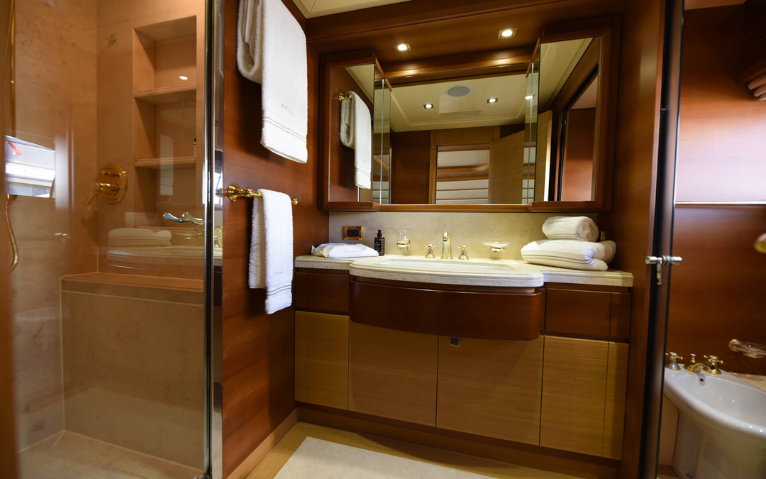 98' Ferretti