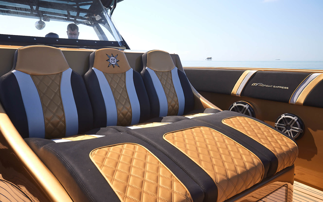 43' Midnight Express