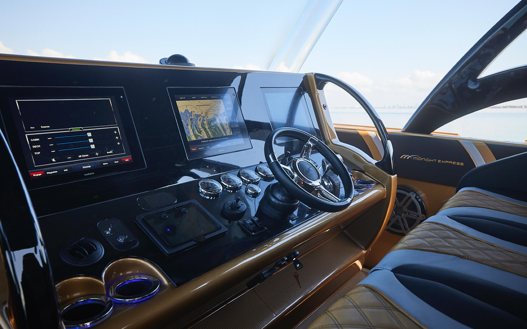 43' Midnight Express