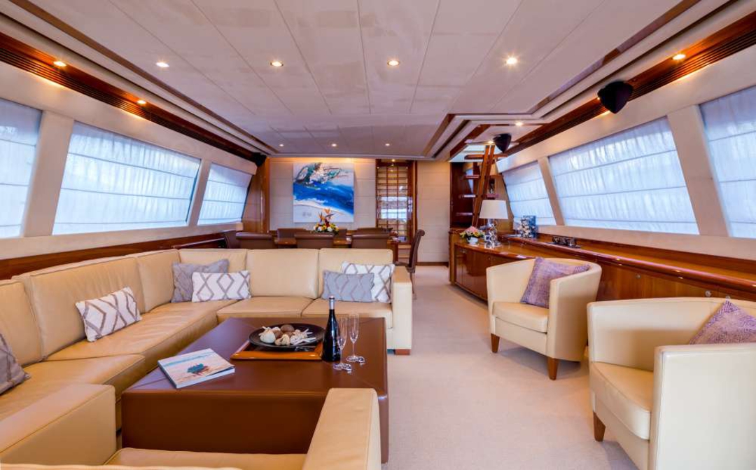 83' Ferretti