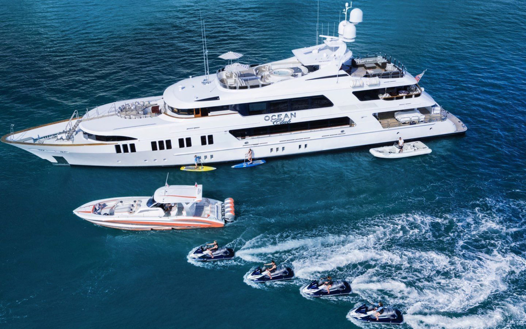 164' Trinity Yachts