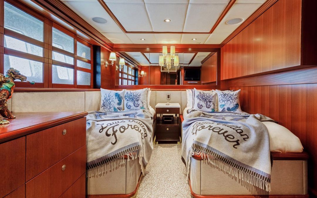 164' Trinity Yachts