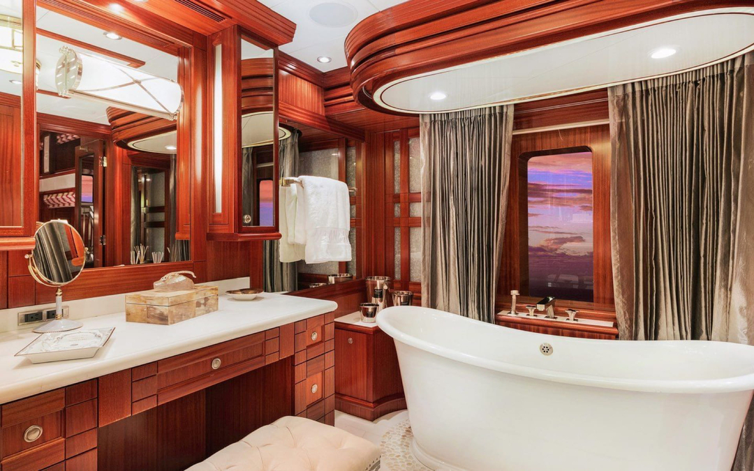 164' Trinity Yachts