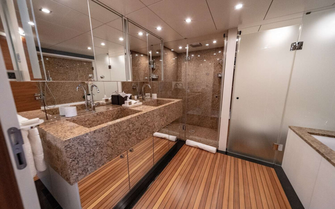 125' Heesen