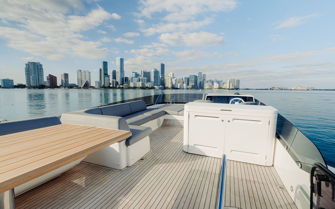 68' Sunseeker Manhattan