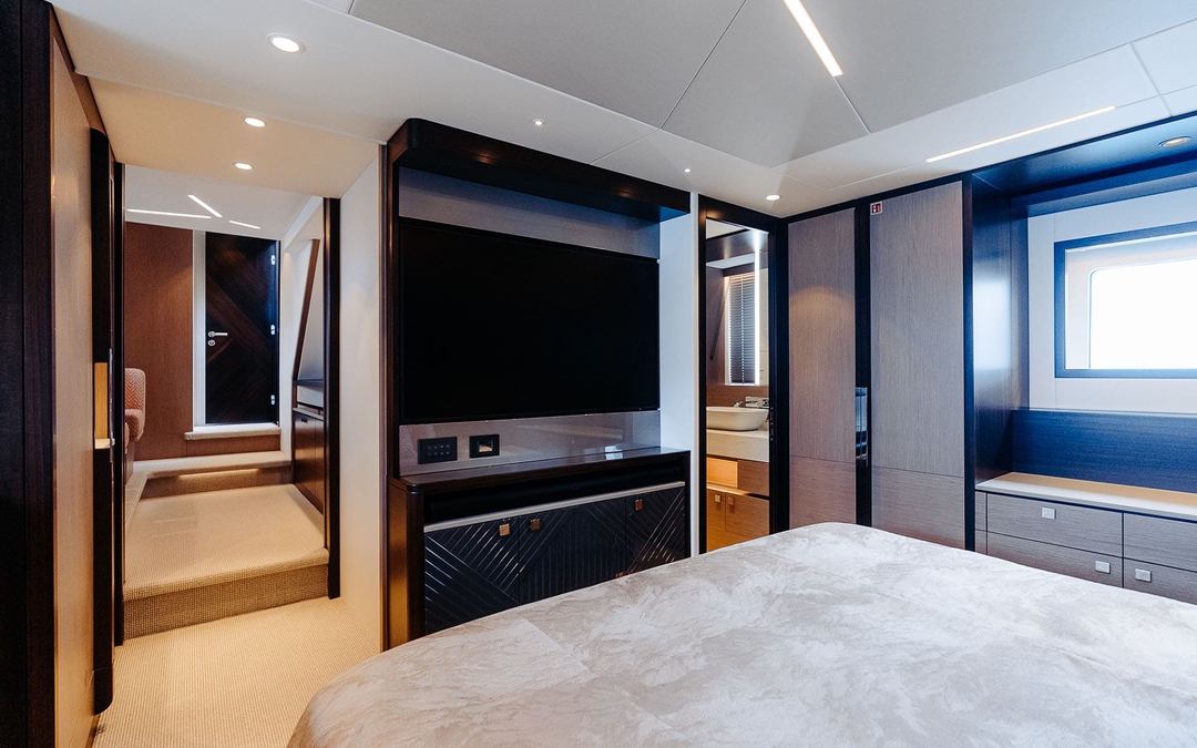 68' Sunseeker Manhattan