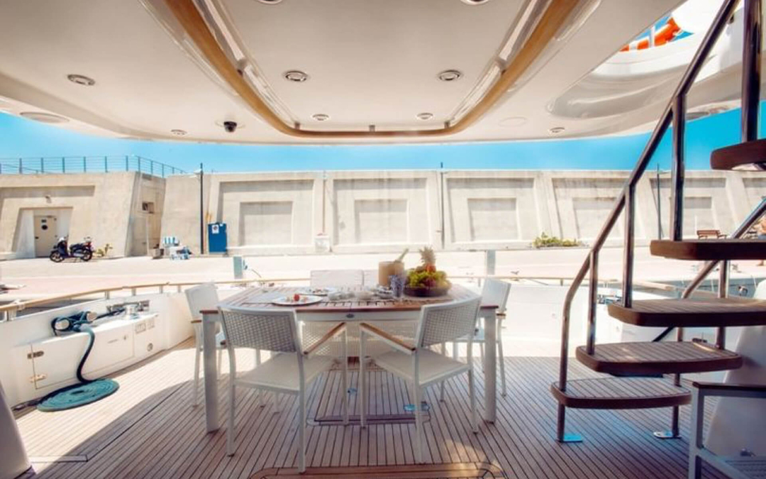 74' Fairline