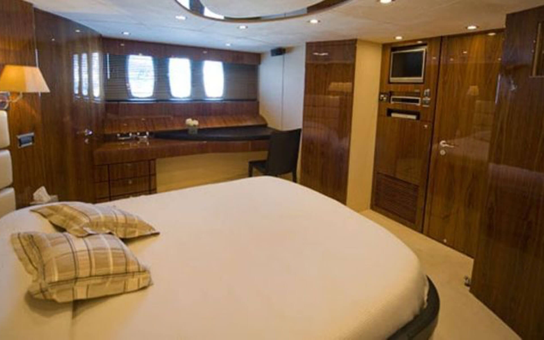 74' Fairline