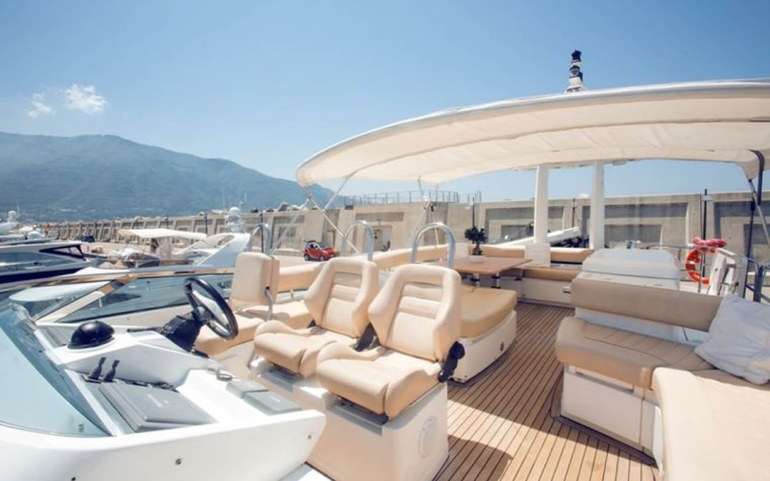 74' Fairline