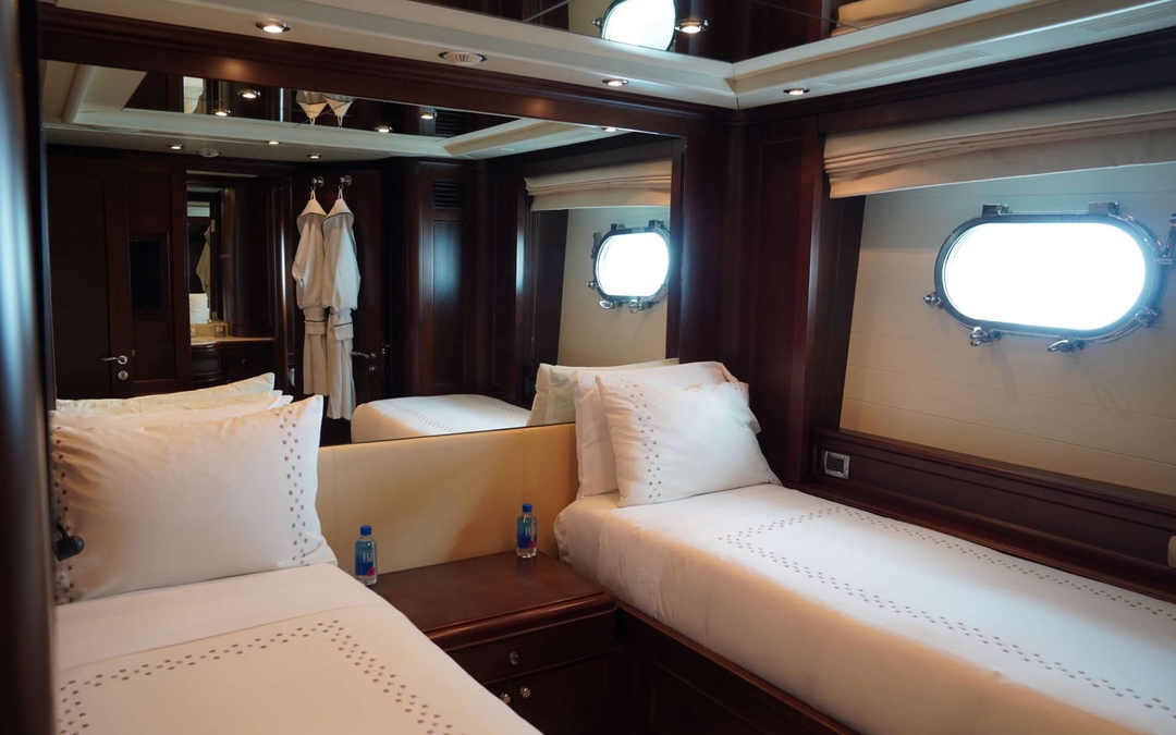 120' Benetti