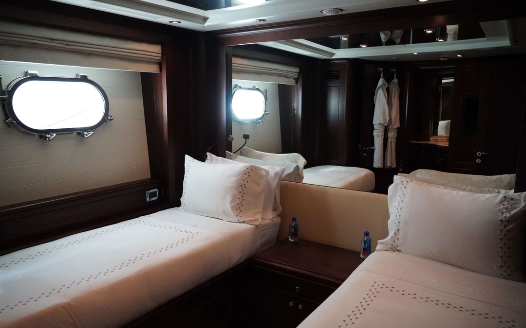 120' Benetti